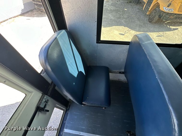 image for item DW2886 2010 Thomas B2  school bus