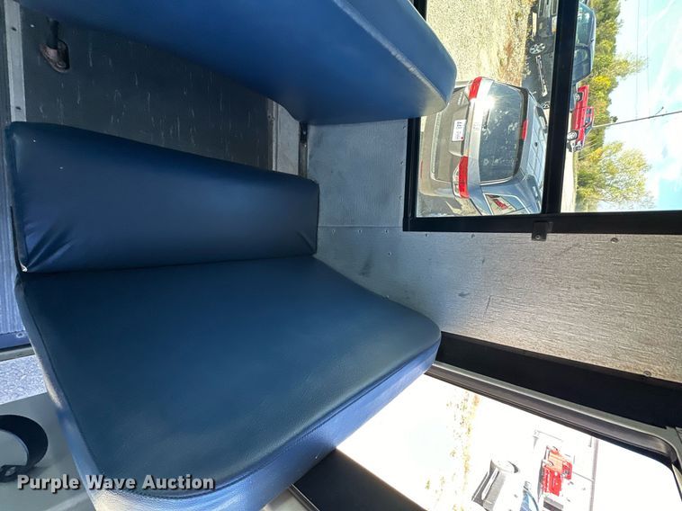 image for item DW2886 2010 Thomas B2  school bus