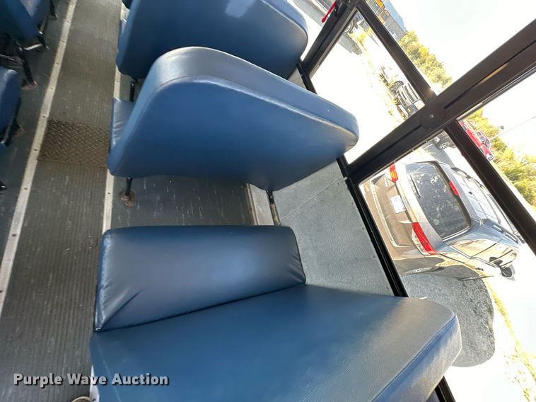 image for item DW2886 2010 Thomas B2  school bus