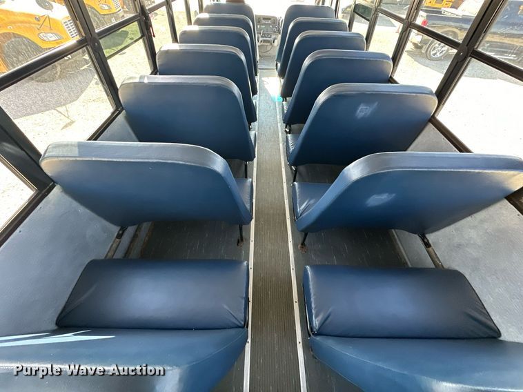 image for item DW2886 2010 Thomas B2  school bus