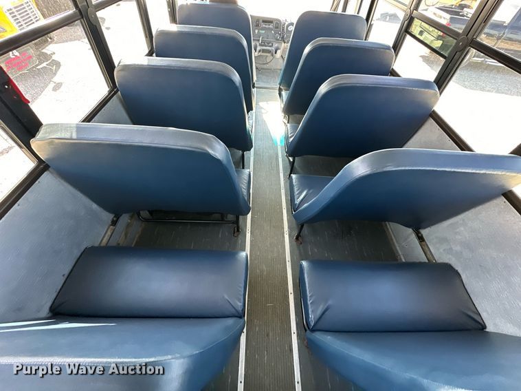 image for item DW2886 2010 Thomas B2  school bus