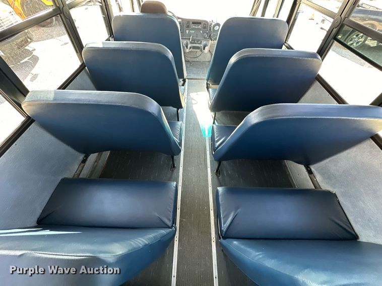 image for item DW2886 2010 Thomas B2  school bus