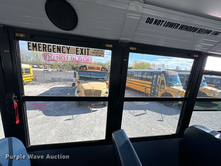 image for item DW2886 2010 Thomas B2  school bus