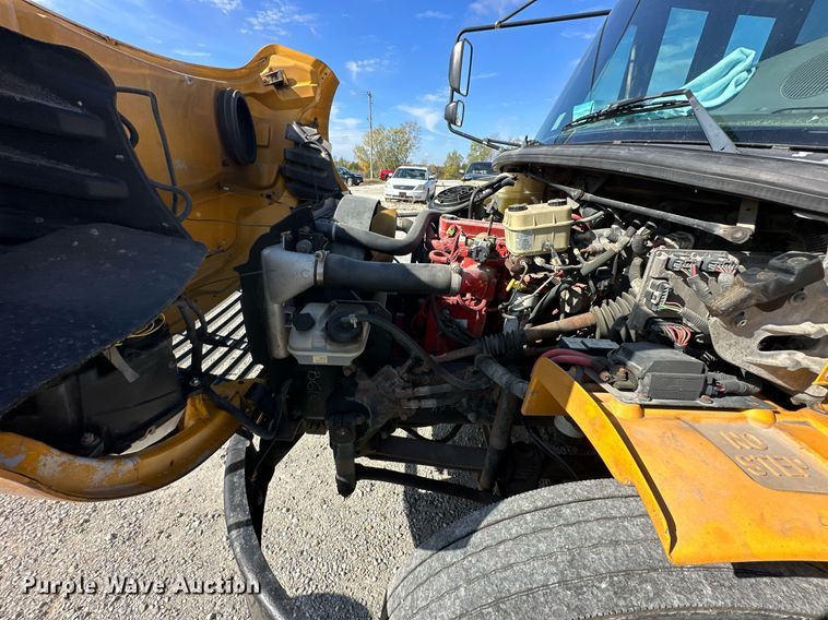 image for item DW2886 2010 Thomas B2  school bus