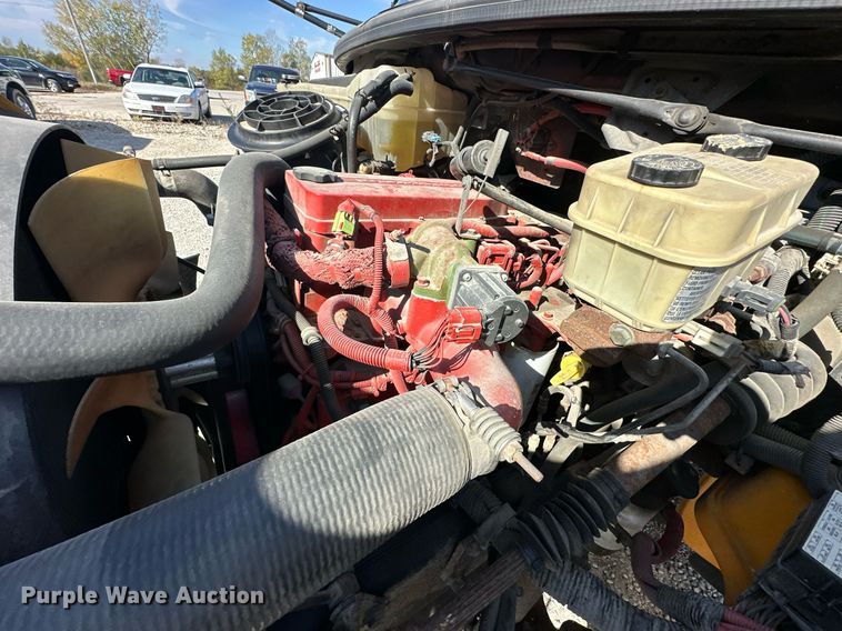 image for item DW2886 2010 Thomas B2  school bus