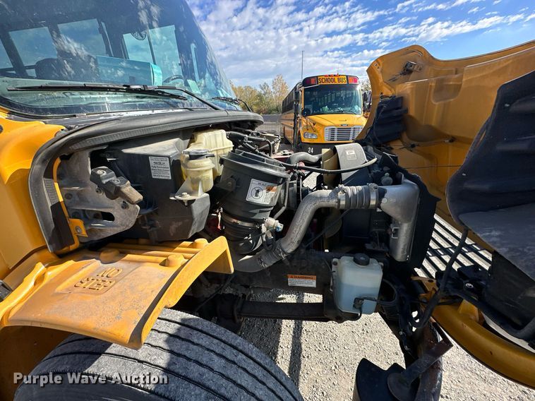 image for item DW2886 2010 Thomas B2  school bus