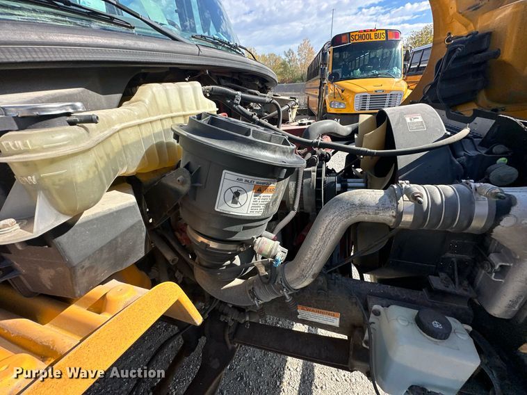 image for item DW2886 2010 Thomas B2  school bus