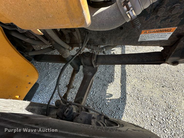 image for item DW2886 2010 Thomas B2  school bus