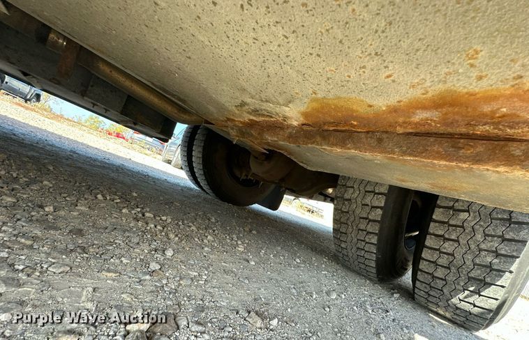 image for item DW2886 2010 Thomas B2  school bus