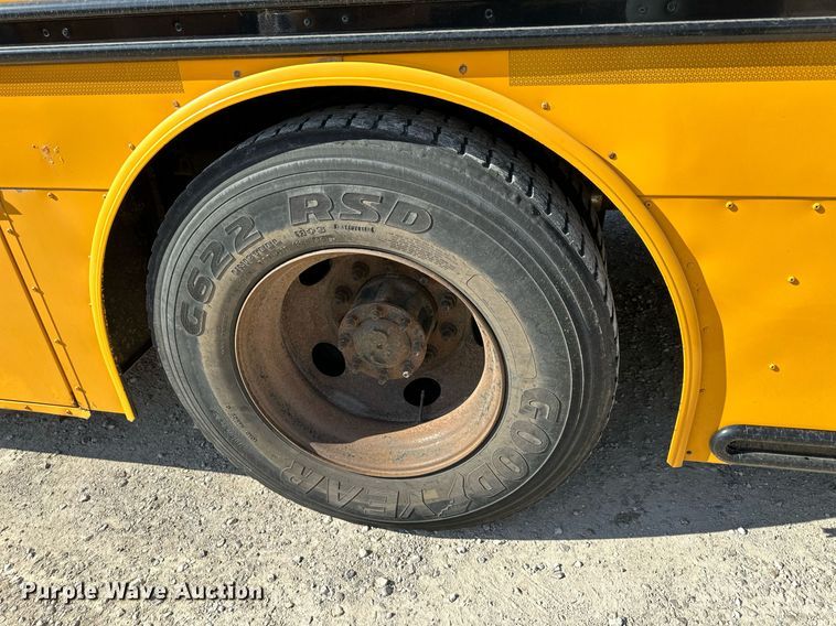 image for item DW2886 2010 Thomas B2  school bus