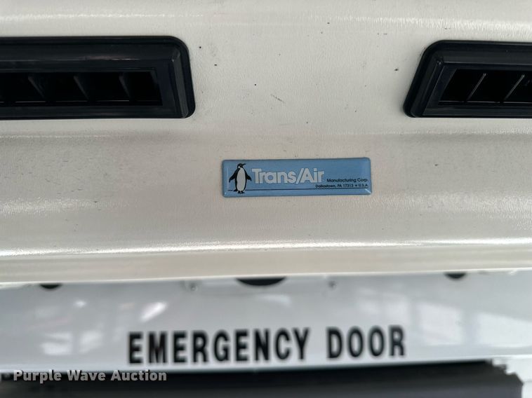 image for item DW2887 2004 Mid Bus, Inc. E350 Super Duty  school bus