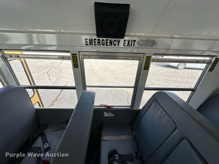 image for item DW2887 2004 Mid Bus, Inc. E350 Super Duty  school bus