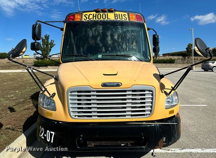image for item DW2888 2007 Thomas B2  school bus