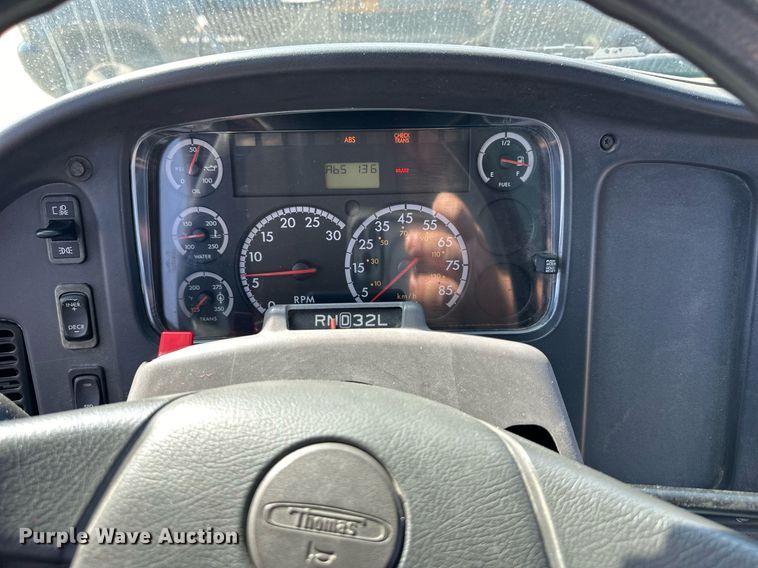 image for item DW2888 2007 Thomas B2  school bus