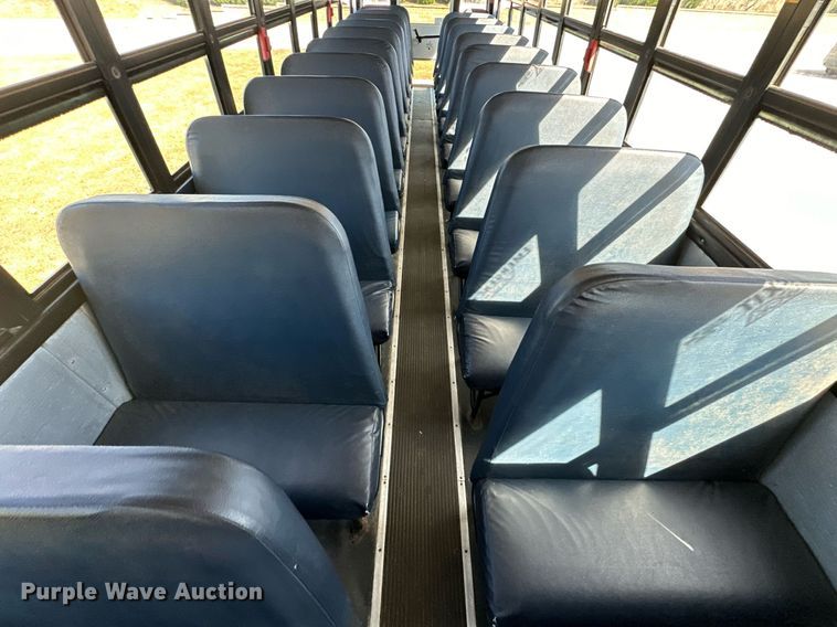 image for item DW2888 2007 Thomas B2  school bus