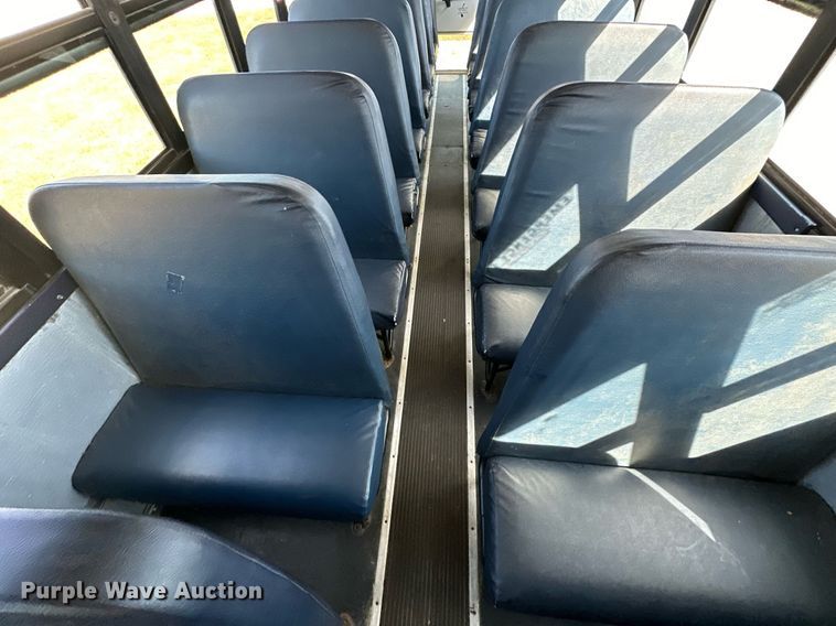 image for item DW2888 2007 Thomas B2  school bus