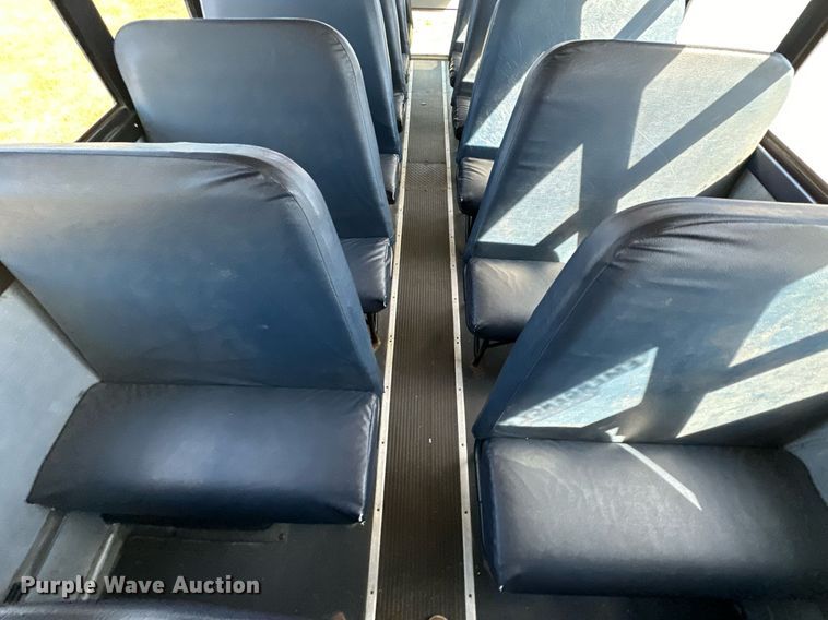 image for item DW2888 2007 Thomas B2  school bus