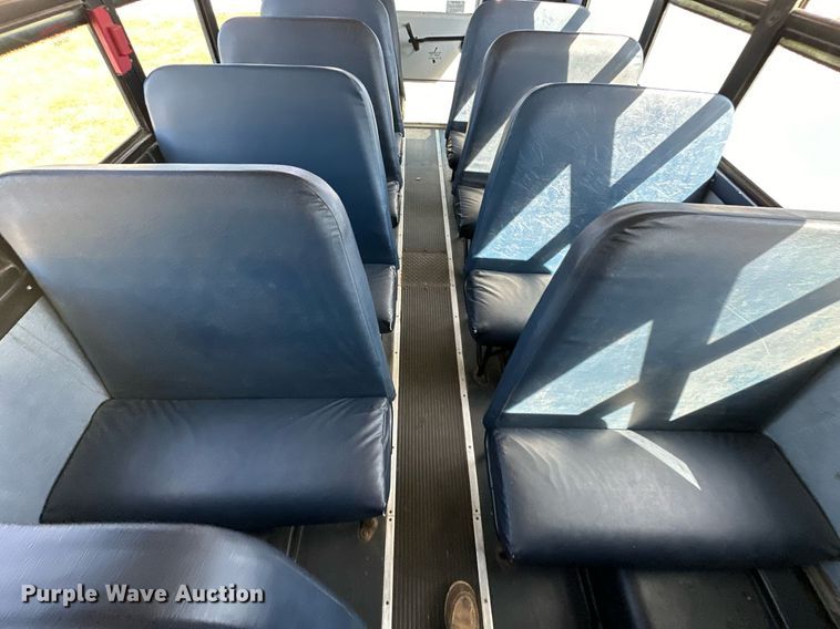 image for item DW2888 2007 Thomas B2  school bus