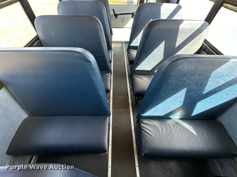 image for item DW2888 2007 Thomas B2  school bus