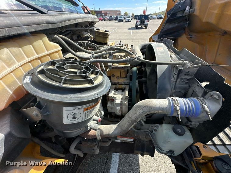 image for item DW2888 2007 Thomas B2  school bus