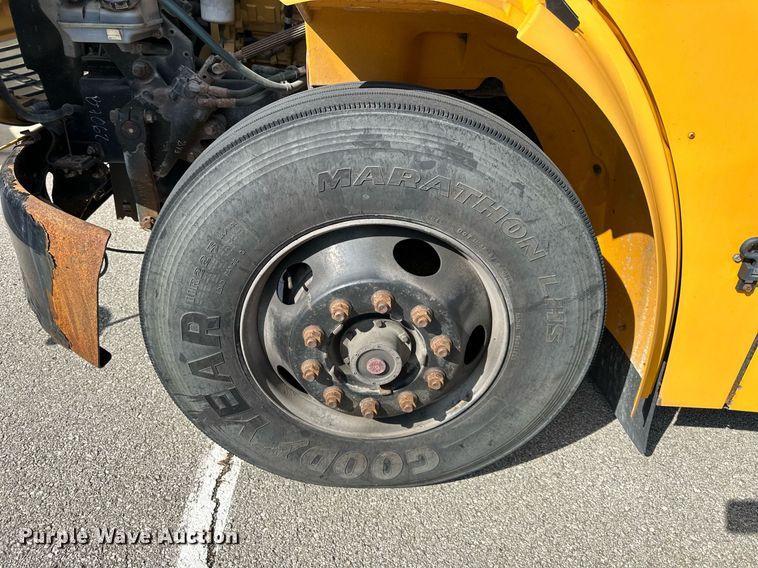 image for item DW2888 2007 Thomas B2  school bus