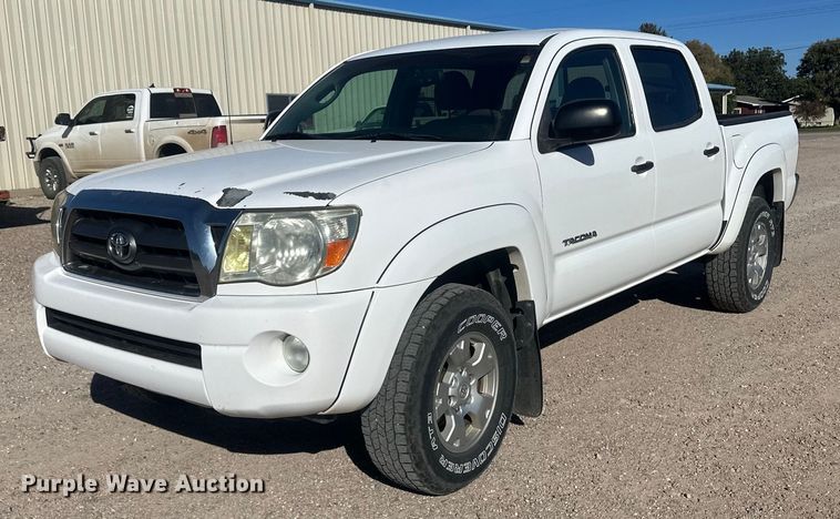 image for item IU9035 2009 Toyota Tacoma  Double Cab pickup truck