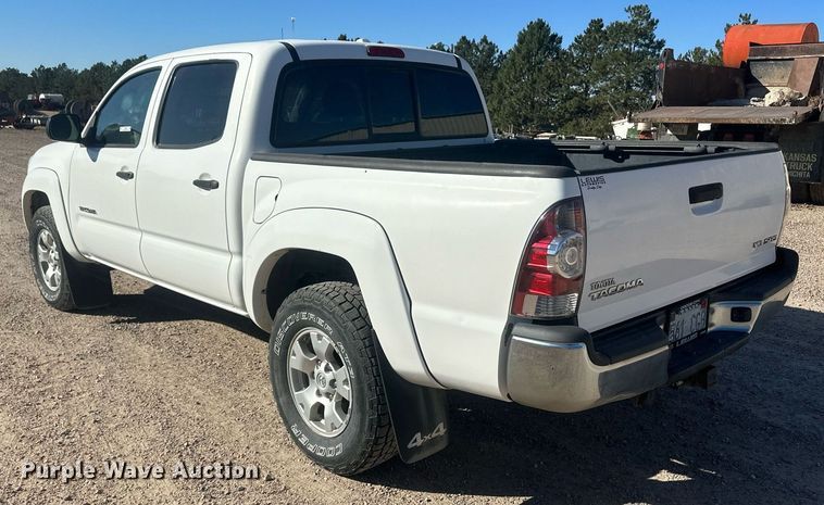 image for item IU9035 2009 Toyota Tacoma  Double Cab pickup truck