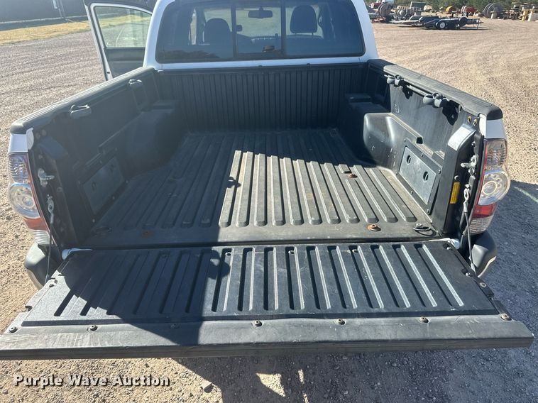 image for item IU9035 2009 Toyota Tacoma  Double Cab pickup truck