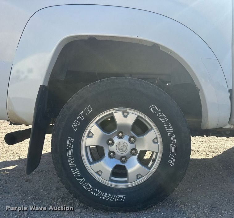 image for item IU9035 2009 Toyota Tacoma  Double Cab pickup truck