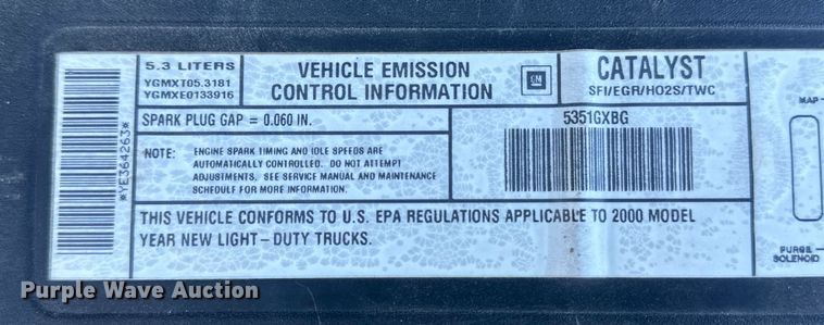 image for item IU9049 2000 Chevrolet Silverado 1500  pickup truck