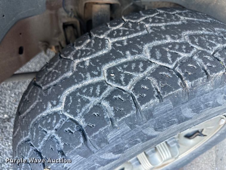 image for item IU9049 2000 Chevrolet Silverado 1500  pickup truck