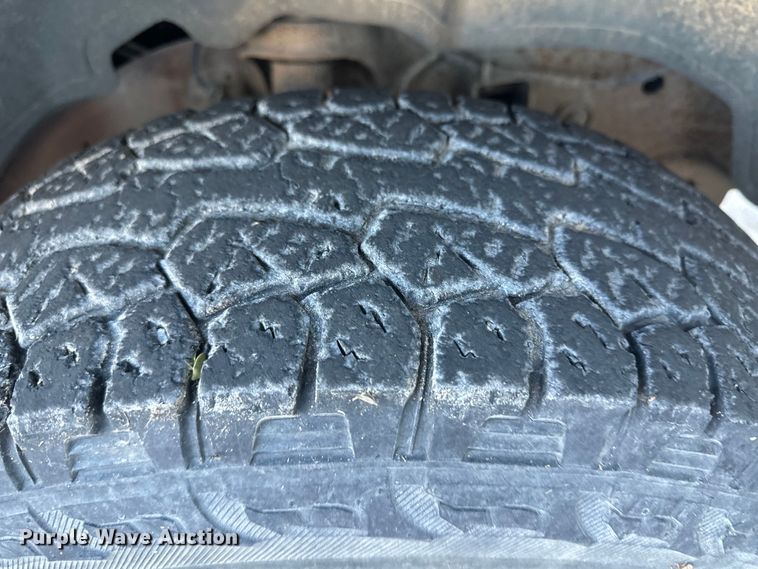 image for item IU9049 2000 Chevrolet Silverado 1500  pickup truck