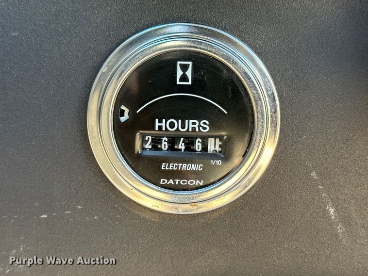 image for item IU9050 2001 Ford E450 Super Duty  ambulance