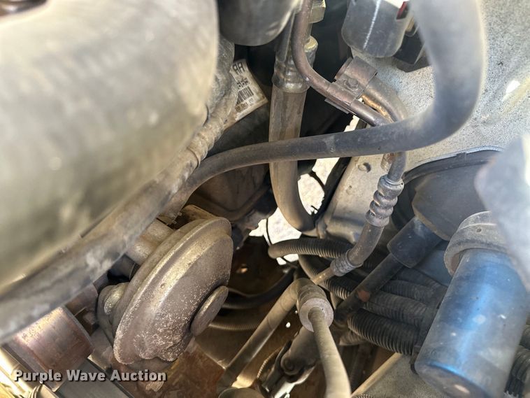 image for item IU9050 2001 Ford E450 Super Duty  ambulance