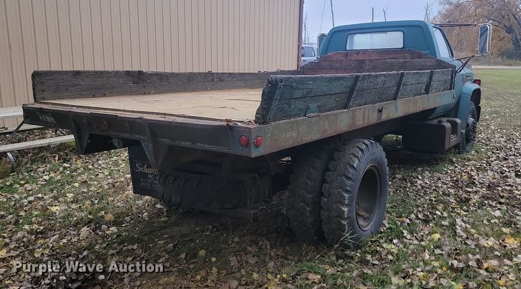 image for item JG9696 1975  Chevrolet CE619  dump flatbed truck