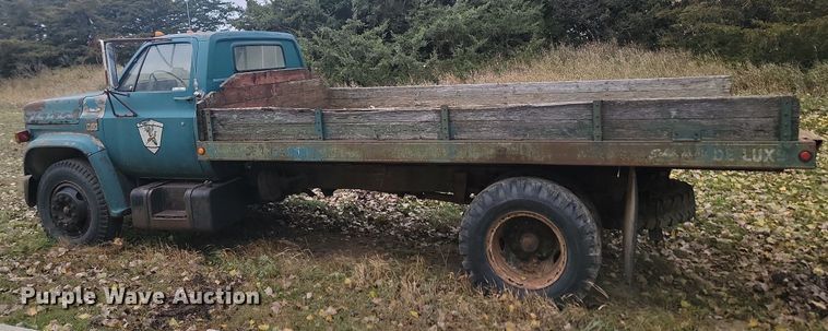 image for item JG9696 1975  Chevrolet CE619  dump flatbed truck
