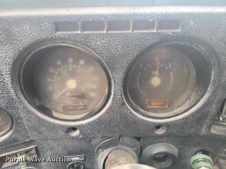 image for item JG9696 1975  Chevrolet CE619  dump flatbed truck