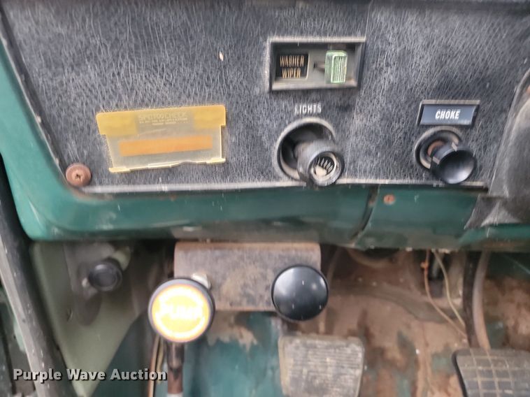 image for item JG9696 1975  Chevrolet CE619  dump flatbed truck