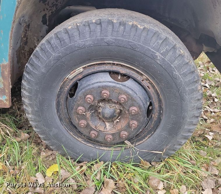 image for item JG9696 1975  Chevrolet CE619  dump flatbed truck