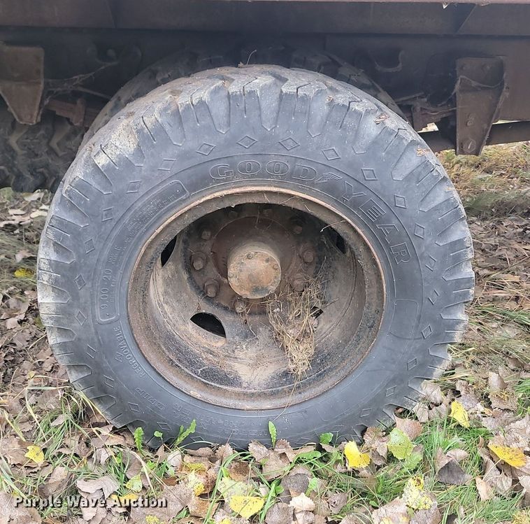 image for item JG9696 1975  Chevrolet CE619  dump flatbed truck