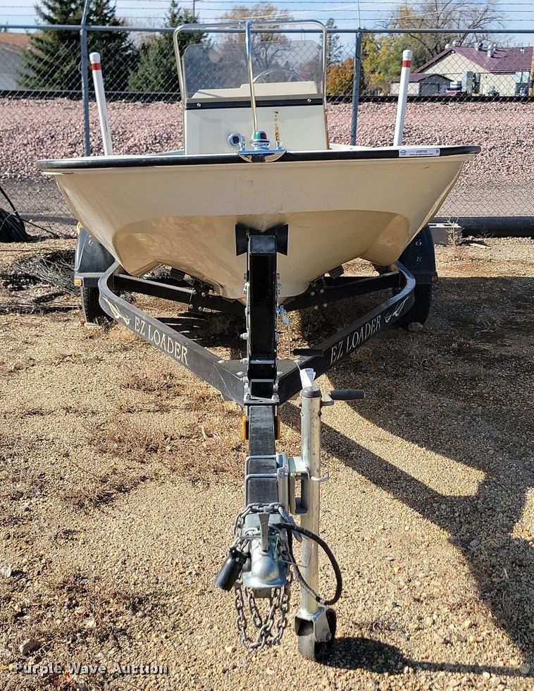 image for item JG9700 Boston Whaler  boat