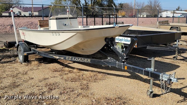 image for item JG9700 Boston Whaler  boat