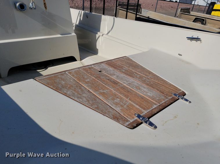 image for item JG9700 Boston Whaler  boat