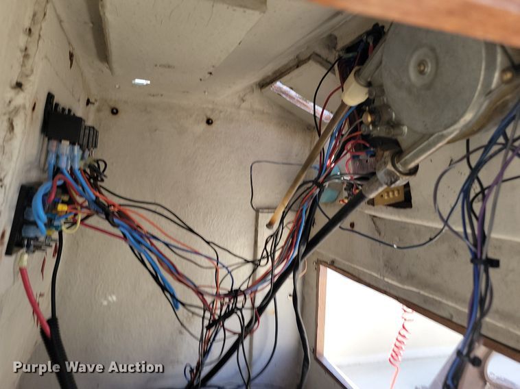 image for item JG9700 Boston Whaler  boat