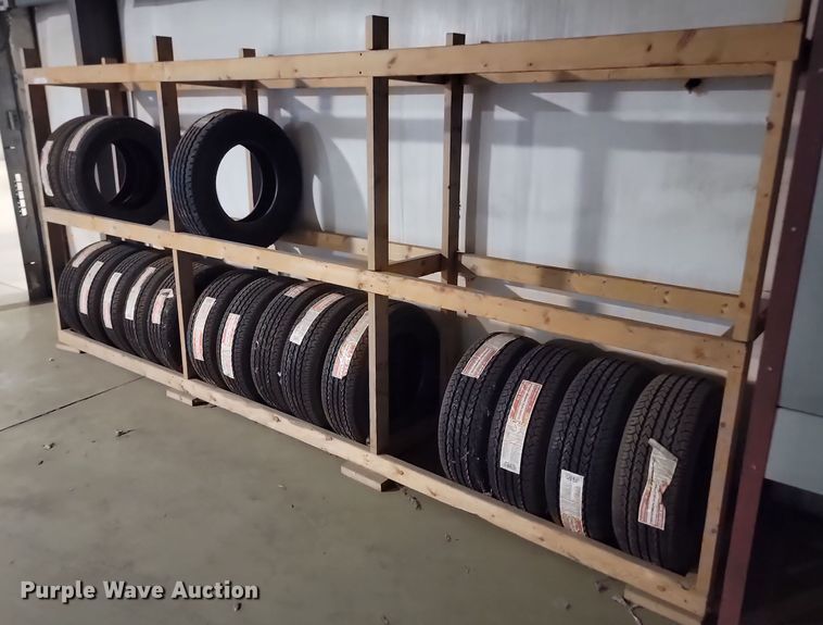 image for item JG9721 (17) P225/60R17 tires