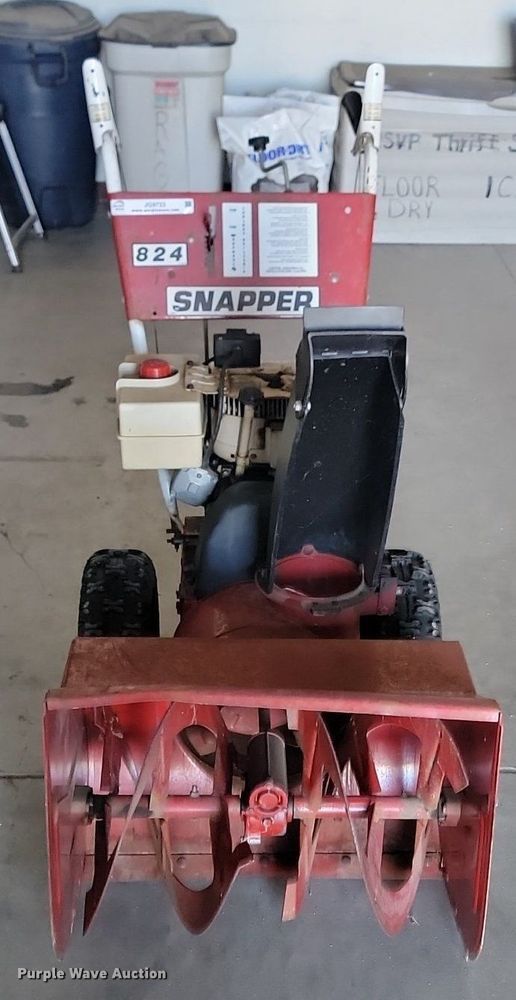 image for item JG9723 Snapper 8242  snow blower