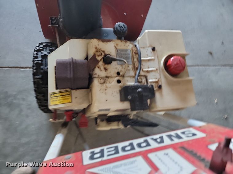 image for item JG9723 Snapper 8242  snow blower