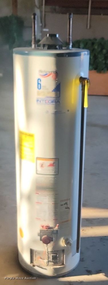 image for item JG9726 Hot water heater