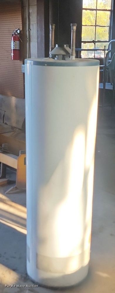 image for item JG9726 Hot water heater