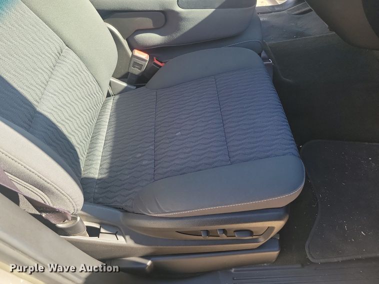 image for item JG9749 2017 Chevrolet Suburban  SUV